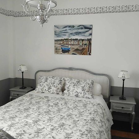 Chez Marie Bed & Breakfast Cancale Eksteriør bilde
